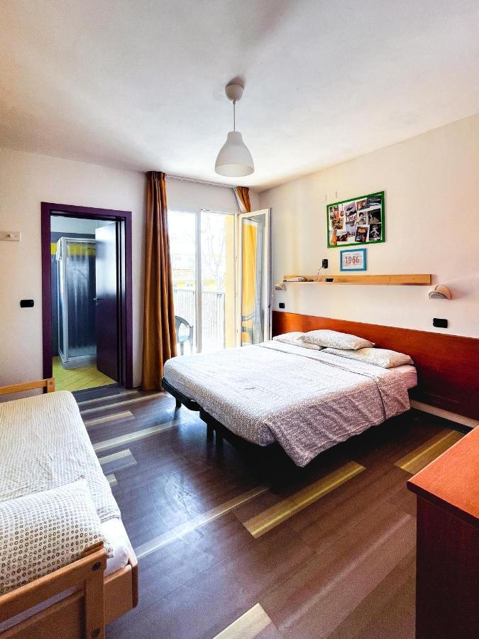 Hotel Morfeo - Young People Hotels (Adults Only) Rimini Exterior foto