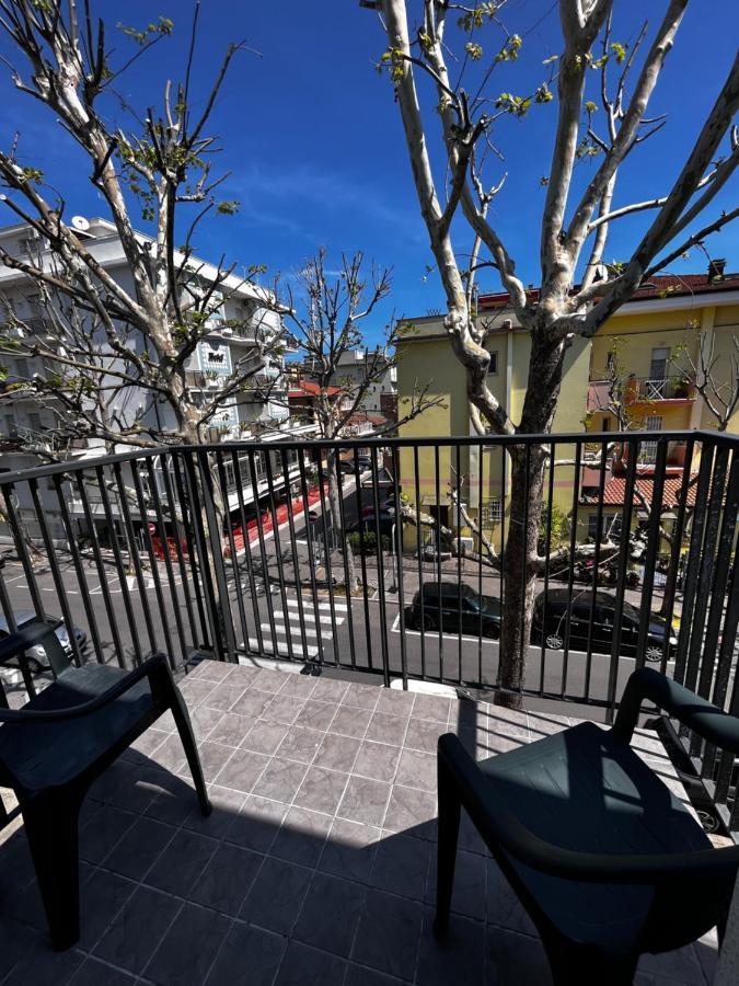 Hotel Morfeo - Young People Hotels (Adults Only) Rimini Exterior foto