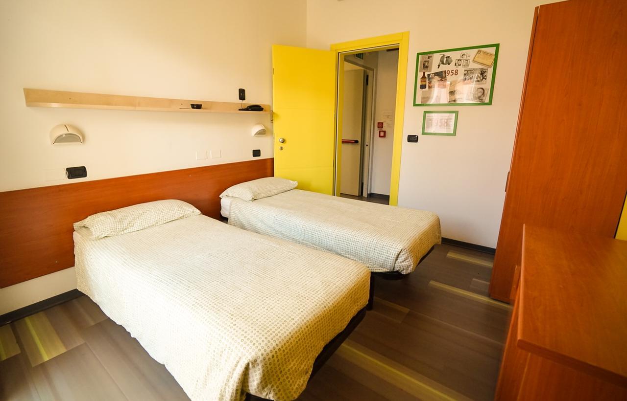 Hotel Morfeo - Young People Hotels (Adults Only) Rimini Exterior foto